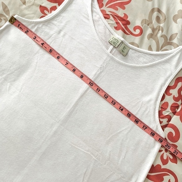LUCY & Laurel White Tank Size Large - Picture 8 of 11